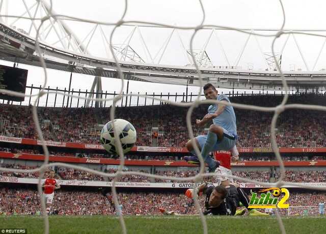 1410613272317_wps_84_Manchester_City_s_Sergio_