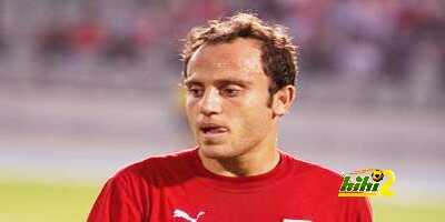 اعتزال نجم الاهلى السابق