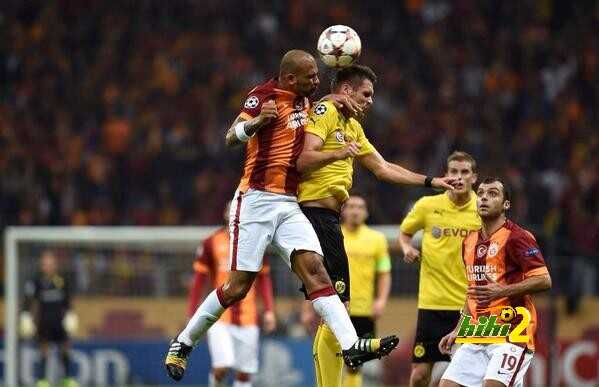 صور : تيفو رائع لجمهور غلطة سراي ضد دورتموند