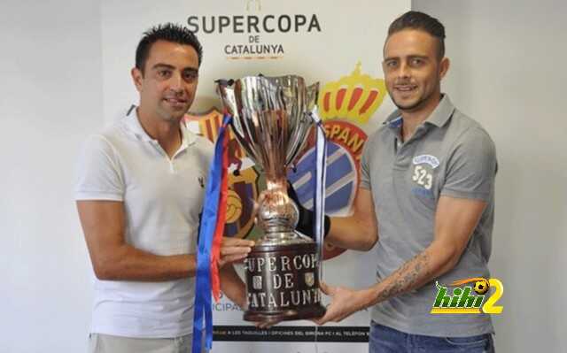 xavi-hernandez-sergio-garcia-posan-con-trofeo-supercopa-catalunya-1413978247559