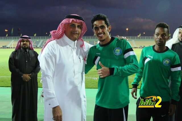 حوار : الموس العرباوي يتمنى قطع شباك الأهلي