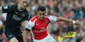 1415062313228_wps_5_Arsenal_s_Alexis_Sanchez_