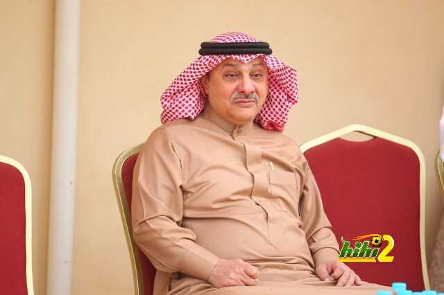 صور : حضور إداري وشرفي الشباب في التدريبات