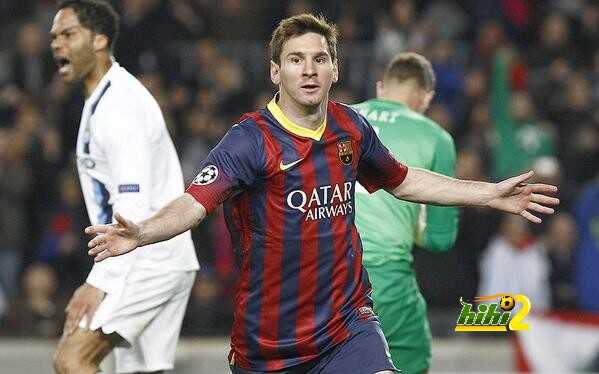 ارسين فينغر : كنت قريبا من ضم ميسي وبيكيه من برشلونة ..!