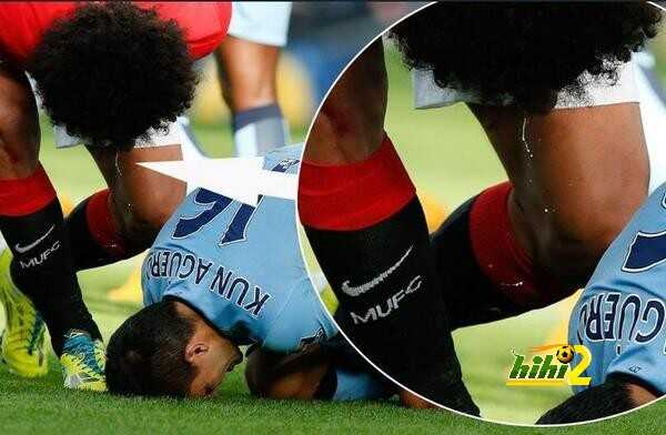 صور : مروان فيلايني يبصق على أغويرو في ديربي مانشستر