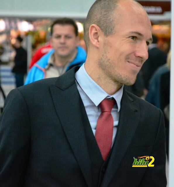 B3NeonzIUAEN5x2