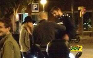 pique-shakira-charlando-calle-con-pep-guardiola-1416518140828