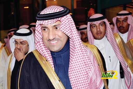 الامير فيصل بن تركي يتكفل بعشر باصات لجماهير المنتخب