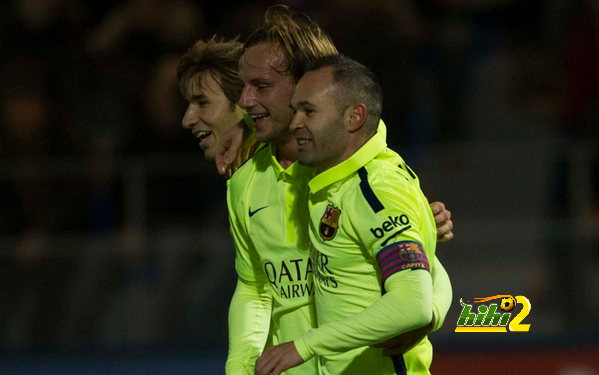 فيديو : برشلونة يكتسح هويسكا برباعية نظيفة
