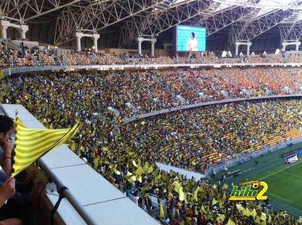 صور : جماهير الاتحاد تشعل المدرجات ..!