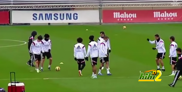 فيديو : نجوم ريال مدريد يسخرون من خاميس رودريغيز ..!