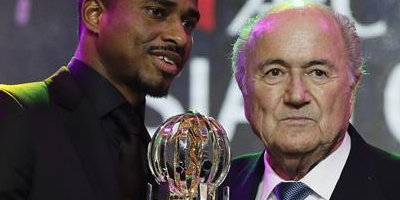 فيديو: تقرير عن فوز الشمرانى بجائزة افضل لاعب فى اسيا 2014