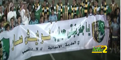 فيديو : ديربى مبكر بين  قدامى لاعبي الاتحاد و الأهلي