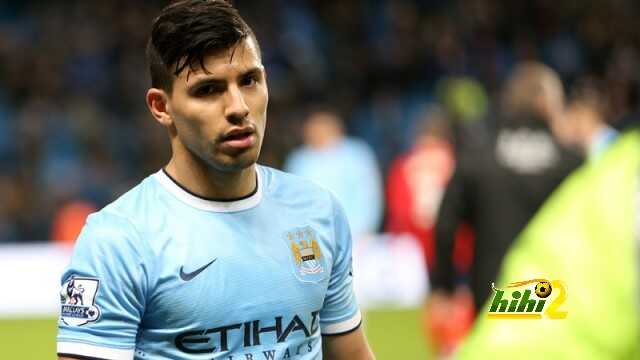 صورة : اجويرو أفضل لاعب في الدوري الإنجليزي لعام 2014