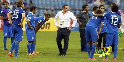 صور : تغريده نادى ويسترن سيدنى توقع بين جماهير الهلال و النصر