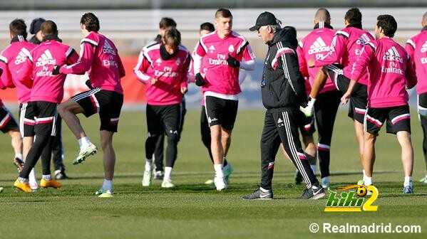 صور : اخر استعدادات ريال مدريد لمواجهة اتليتكو مدريد