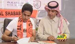 الشمري يوقع للشباب