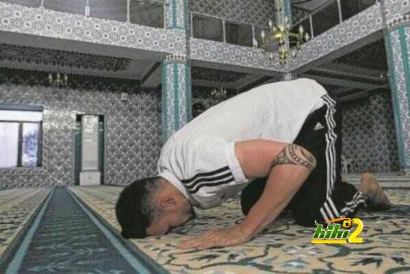 صور : لاعب ألماني يعتنق الاسلام ويشرح أسباب اعتناقه !