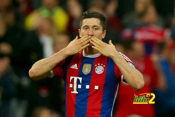 بايرن ميونيخ يقدم التهنئة لليفاندوفسكي على لقب أفضل لاعب عن عام 2014