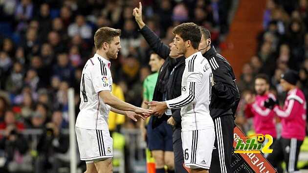 مشجعو ريال مدريد يختارون لوكاس بدلاً عن ايارامندي أمام شالكة