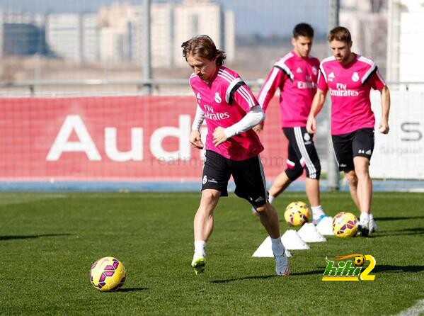 اس : هدف مودريتش الكلاسكيو