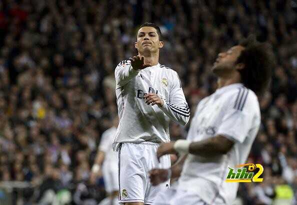 كارفخال وايسكو الأفضل خلال الشوط الأول من مباراة ريال مدريد وفياريال