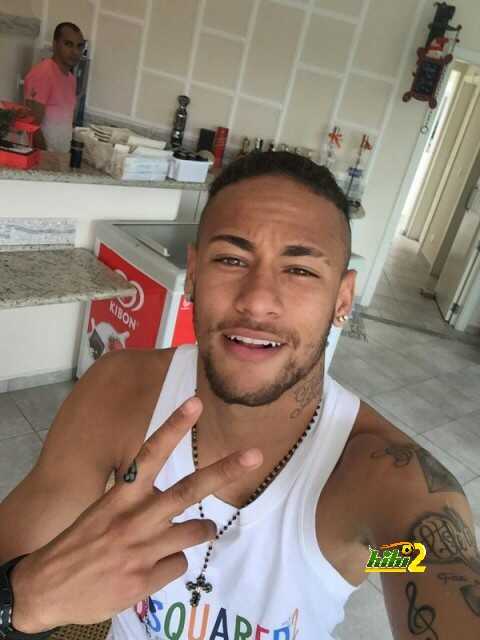 B_mojHZUsAAMGUO