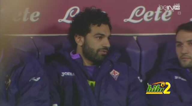 صلاح على دكة بدلاء فيورنتينا