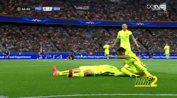 سواريز يسجل هدف برشلونة الـ400 في دوري ابطال اوروبا