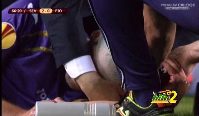 لاعب فيورنتينا يتعرض للاصابة