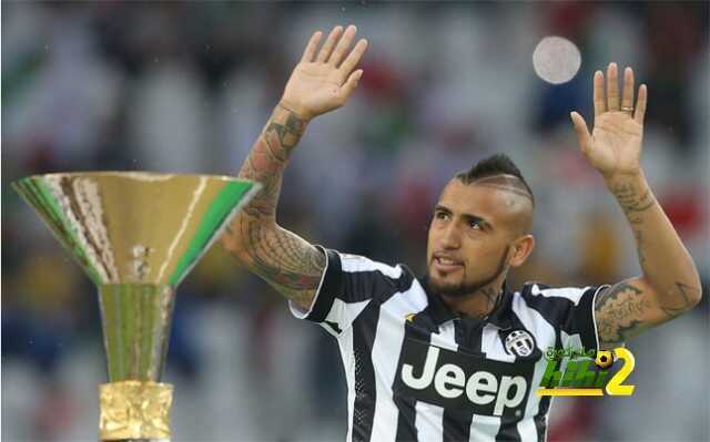 arturo-vidal-sumado-esta-temporada-2014-15-scudetto-coppa-con-juventus-italia-1432630731391