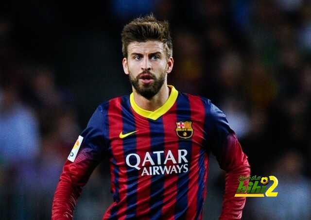 صورة : شاكيرا تزور بيكيه في تدريبات برشلونة