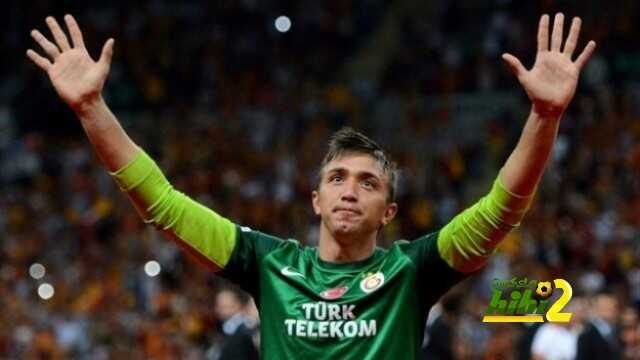 حارس غلطة سراي على رادار مانشستر يونايتد لتعويض ديخيا