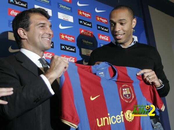 صور : الذكرى الثامنة لتعاقد برشلونة مع الغزال تيري هنري