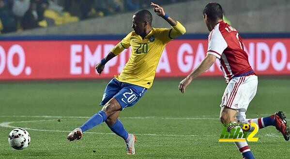 روبينهو ينهي صيام 5 سنوات عن التهديف مع البرازيل