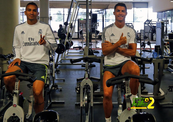 صورة : سيلفي لاعبي ريال مدريد بعد أول مران في إستراليا