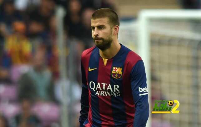 جماهير برشلونة تدعم بيكيه