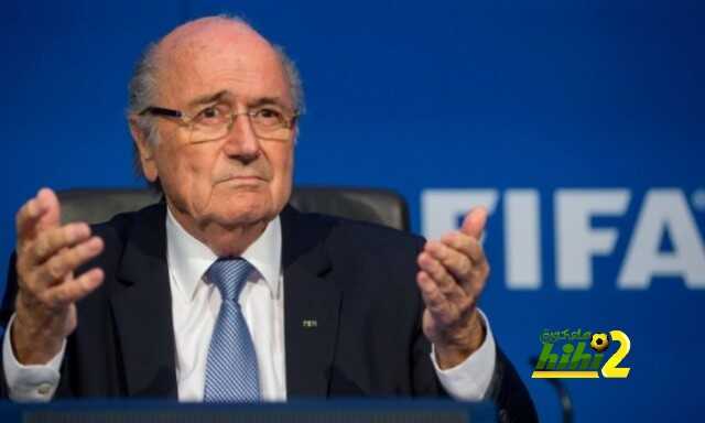 كوكاكولا تضغط على بلاتر