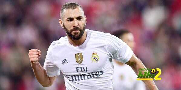 ريال مدريد ينهي الشوط الأول من الديربي متقدما بهدف بينزيما
