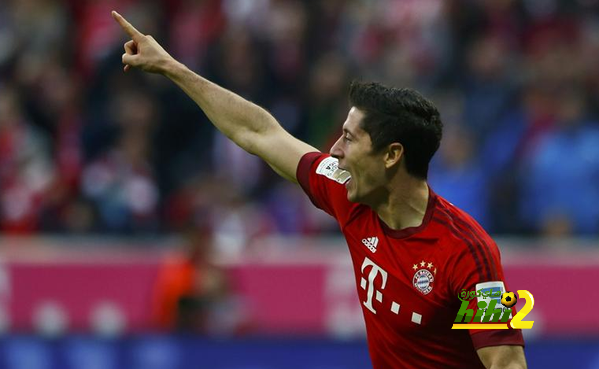 ليفاندوفسكي 20 في 12
