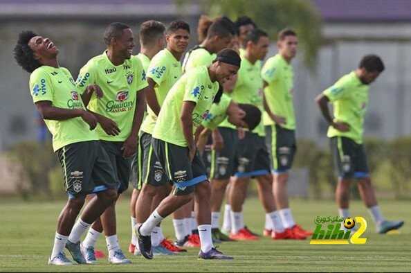 صور : نيمار وأجواء من المرح في تدريبات المنتخب البرازيلي