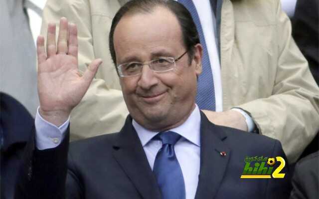 francois-hollande-tuvo-que-ser-evacuado-del-stade-france-1447449842631