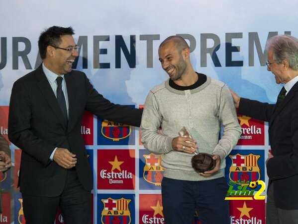 صور : ماسكيرانو يتسلم جائزة أفضل لاعب في اللعب النظيف ببرشلونة