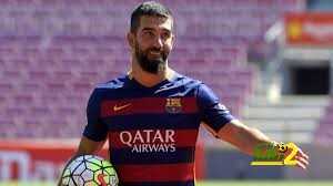أردا توران يحتفل بلقب برشلونة الخامس  في 2015
