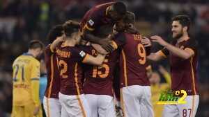 Foto Alfredo Falcone - LaPresse 30/01/2016 Roma ( Italia) Sport Calcio Roma - Frosinone Campionato di Calcio Serie A Tim 2015 2016 - Stadio Olimpico di Roma Nella foto:esultanza roma Photo Alfredo Falcone - LaPresse 30/01/2016 Roma (Italy) Sport Soccer Roma - Frosinone Italian Football Championship League A Tim 2015 2016 - Olimpico Stadium of Roma In the pic:roma celebrates