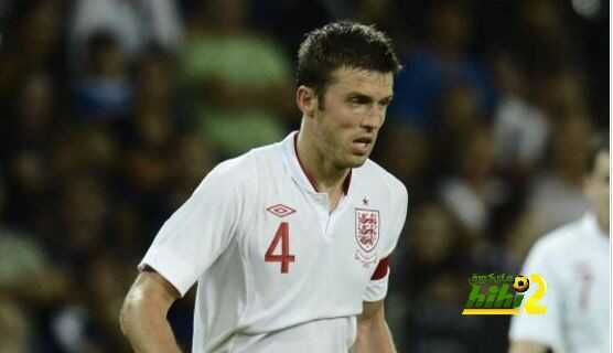 لاعب اليونايتد امام التجديد او الرحيل