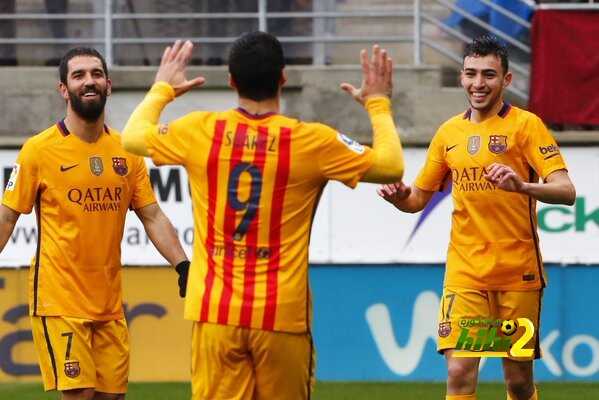 فيديو : برشلونة ينهي الشوط الأول متقدما بهدفين على إيبار