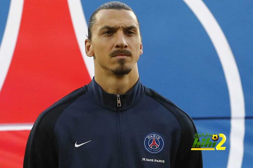 PSG-pay-tribute-to-the-victims-of-the-Paris-attacks-with-Je-Suis-Paris-printed-on-kit