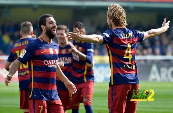 أرقام برشلونة في 2016