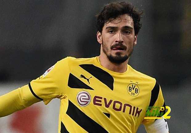 بروسيا دورتموند يسعى إلى تجديد عقد نجوم فريقه